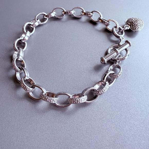 Sterling Silver 925 Eternity Link Diamond Heart Tag Charm Toggle Bracelet - Picture 3 of 8